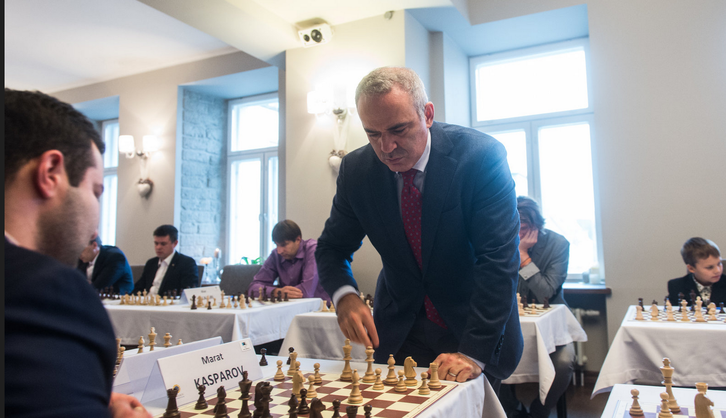 Kasparov at the Aquaprofit-Polgar Chess Festival