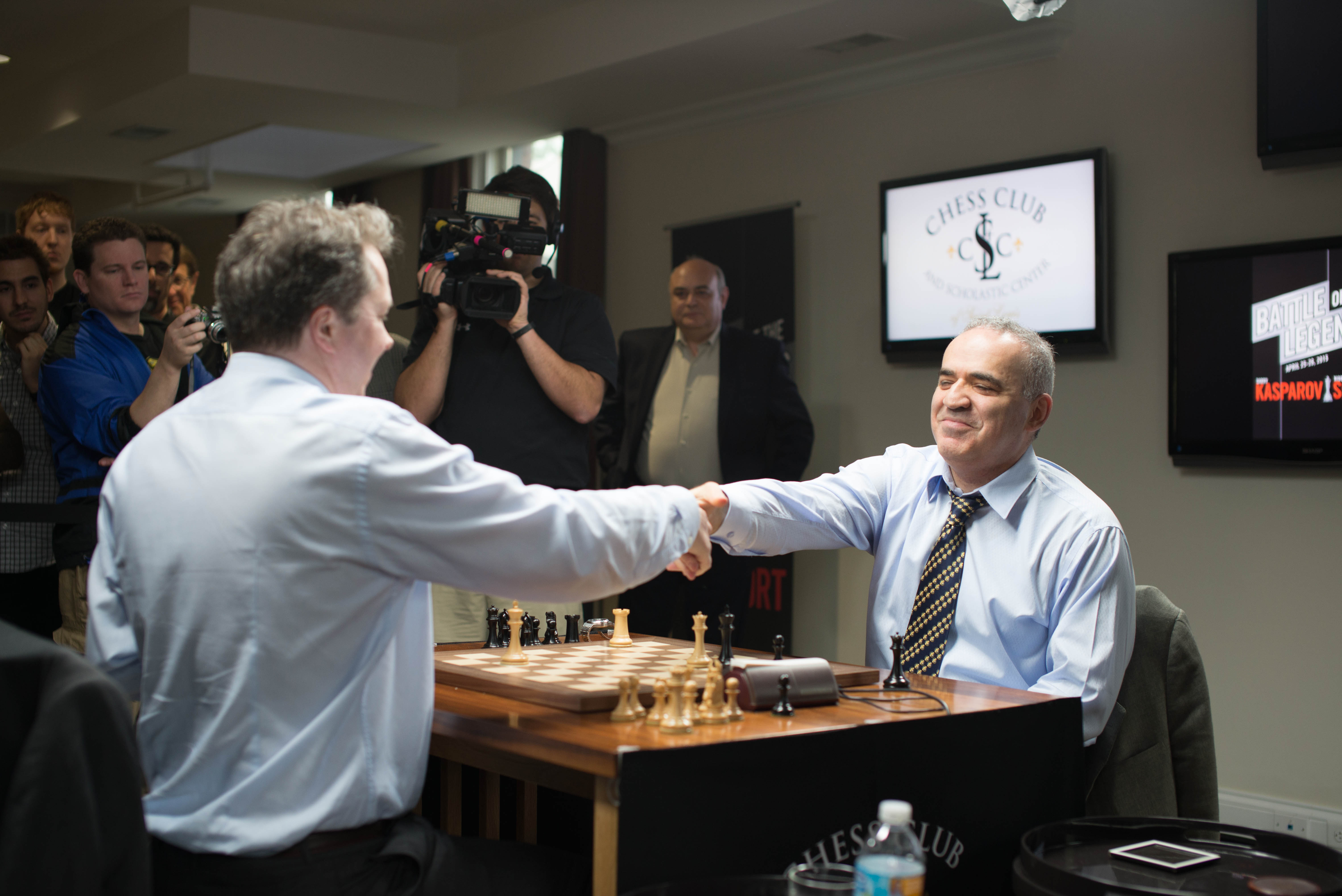 Kasparov beats Short