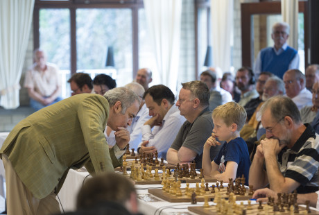 Kasparov at the Aquaprofit-Polgar Chess Festival